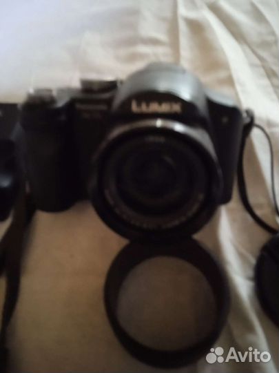 Компактный фотоаппарат