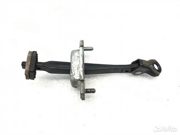 Ограничитель двери передний правый Kia Optima 3