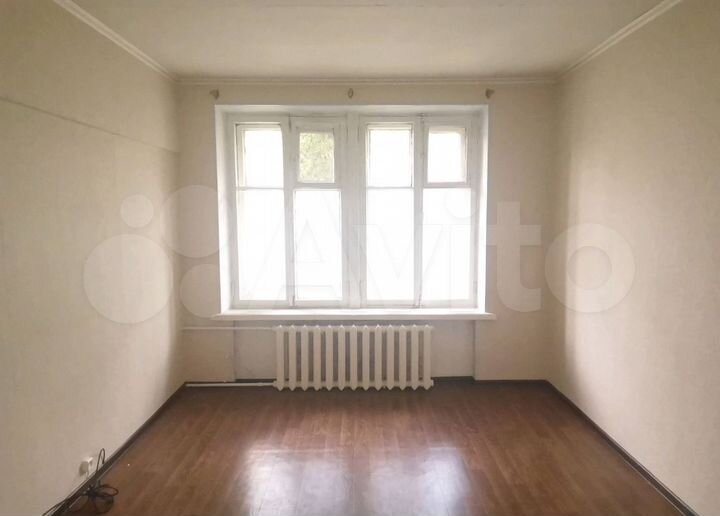 Комната 13,7 м² в 3-к., 2/5 эт.