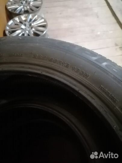 Bridgestone 613V 235/55 R18