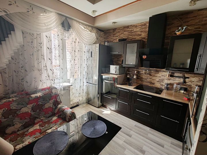 2-к. квартира, 65 м², 14/19 эт.