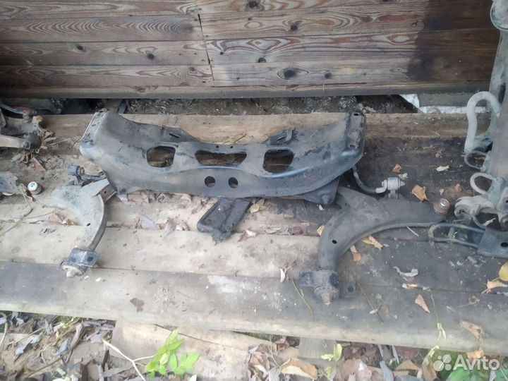 Подрамник передний subaru legacy в11 impreza