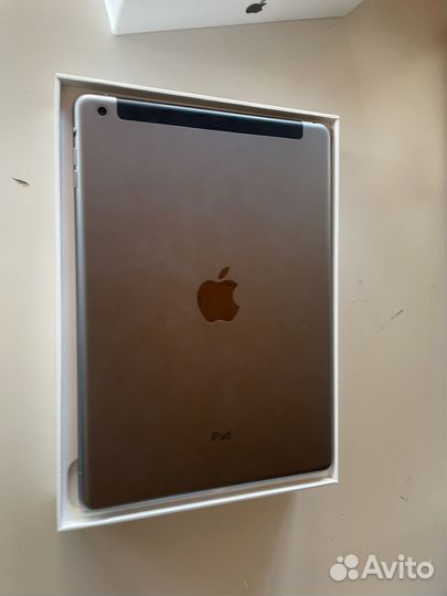 Apple iPad Air A1475 (16 Gb) Wi FI + Celular