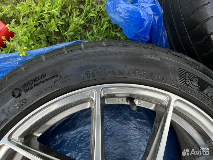 Michelin Pilot Sport 4 225/45 R17 94Y