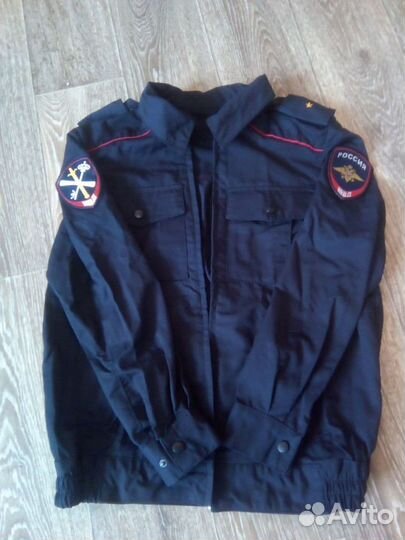 Женская форма полиции