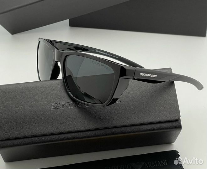 Очки emporio armani