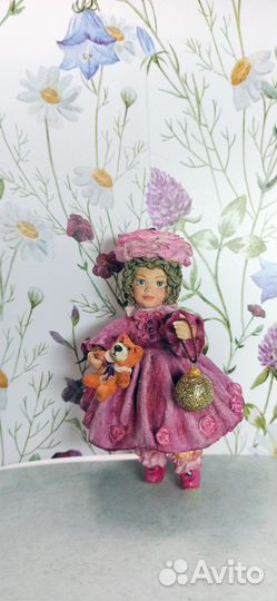 Ватная игрушка Девочка с мишкой