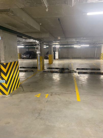 Машиноместо, 13 м²