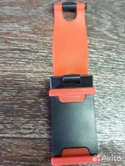 Держатель для телефона в машину