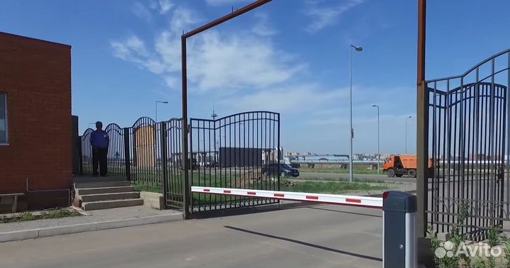 Автоматический шлагбаум