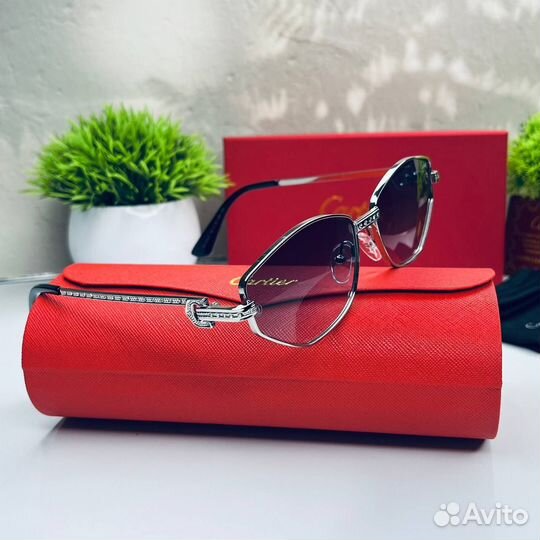 Солнцезащитные очки cartier