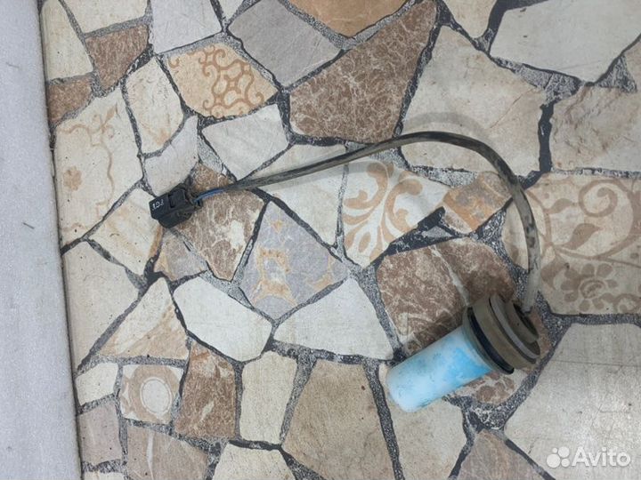 Датчик уровня стеклоомывателя Kia Ceed Ed хэтчбэк