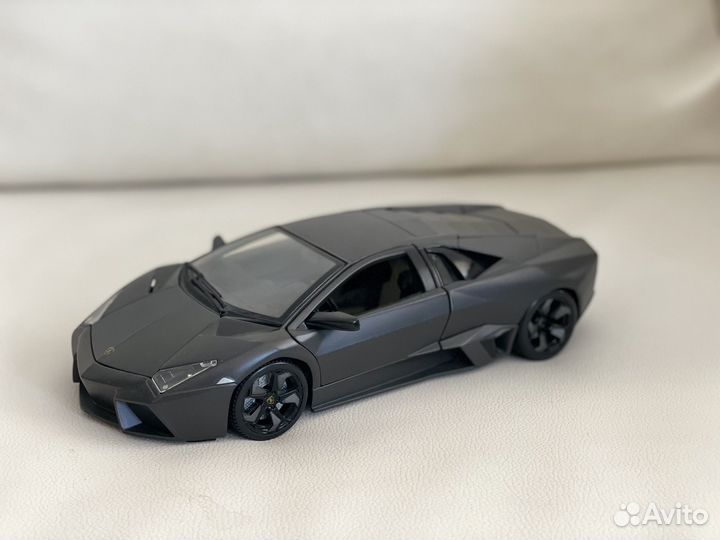 Модель lamborghini Reventon 1:18