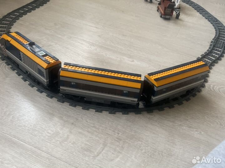 Поезд lego оригинал обмен