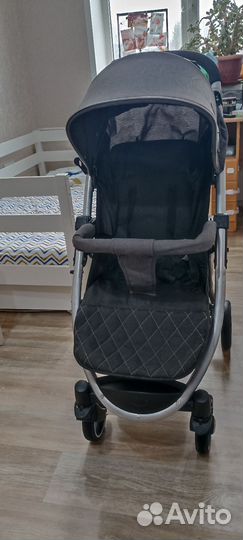 Коляска прогулочная