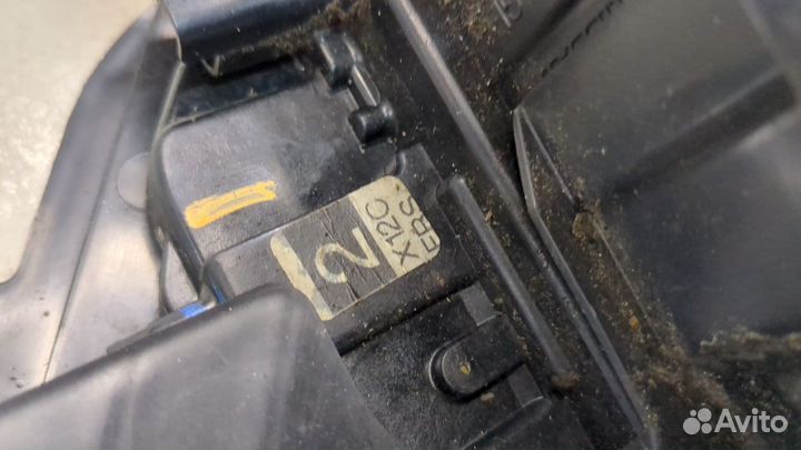 Замок двери правый передний Nissan Juke