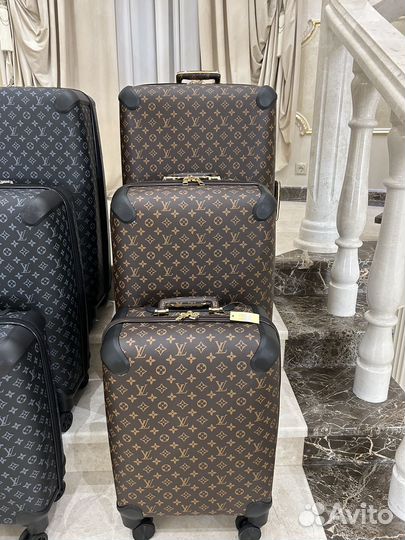 Чемодан louis vuitton