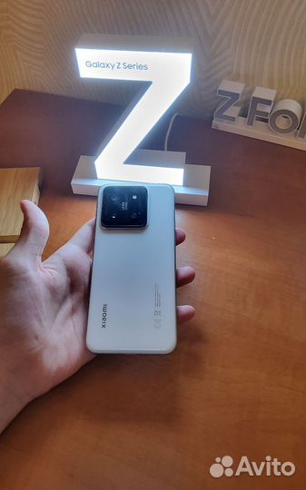 Xiaomi 14, 12/512 ГБ