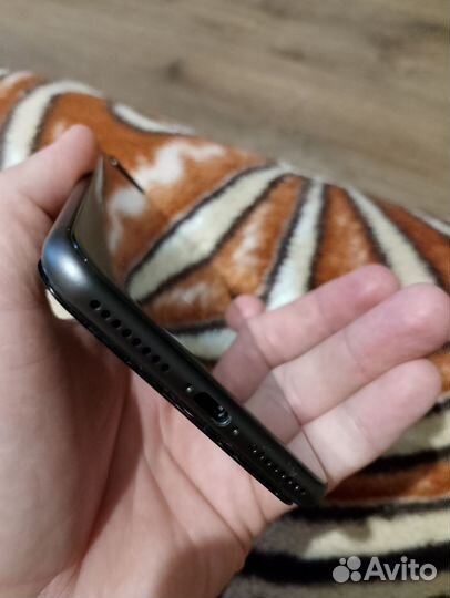 iPhone 8 Plus, 64 ГБ