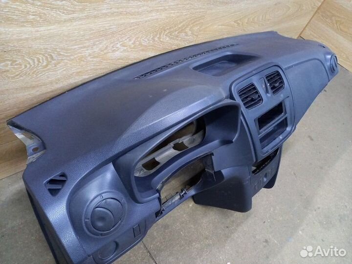 Торпедо Renault Logan седан K7M 812 2015