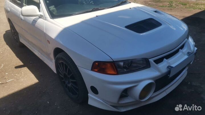 Mitsubishi Lancer Evolution 2.0 МТ, 1996, 208 000 км