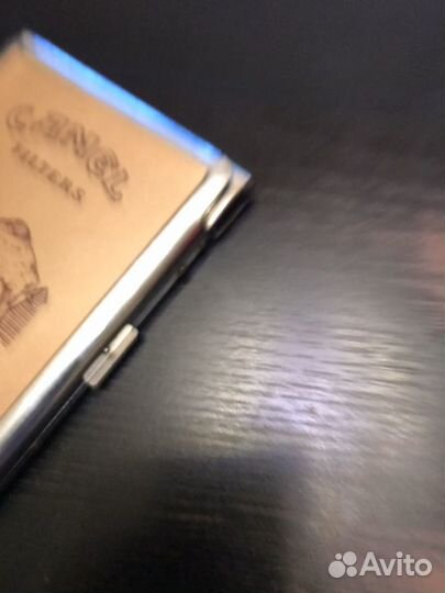 Портсигар и зажигалка