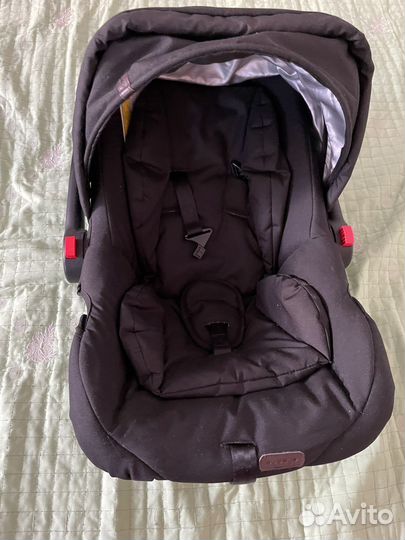 Автомобильное кресло