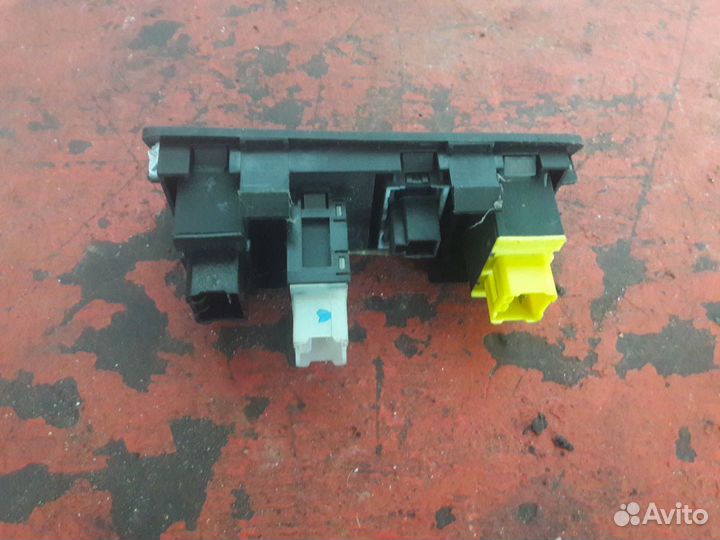 Блок кнопок - Geely Emgrand EC7