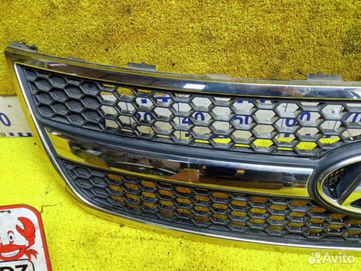 Решетка радиатора передняя Hyundai Grand Starex/H1