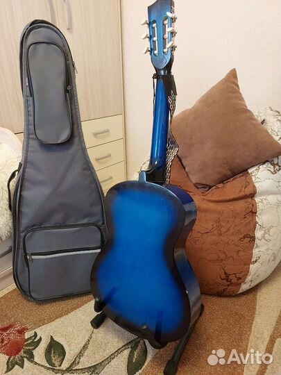 Классическая гитара Belucci