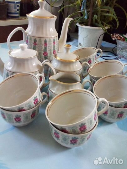 Вилка- набор, чайный сервиз б/ блюдц