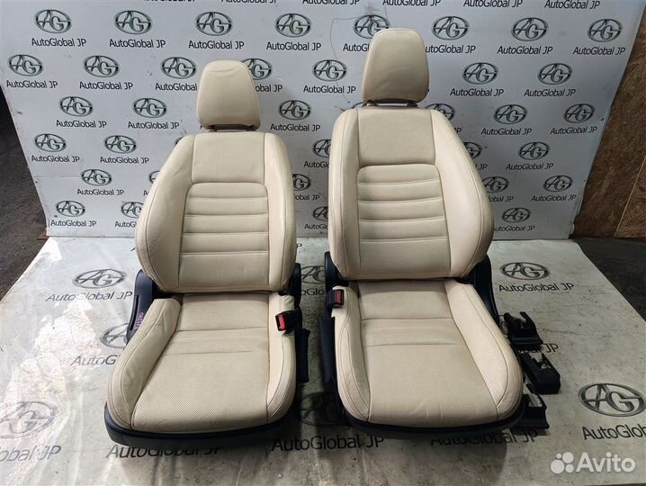Сиденье салонное Lexus IS200t/IS250/IS300/IS300h/IS350