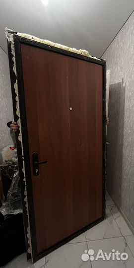 Дверь входная металлическая