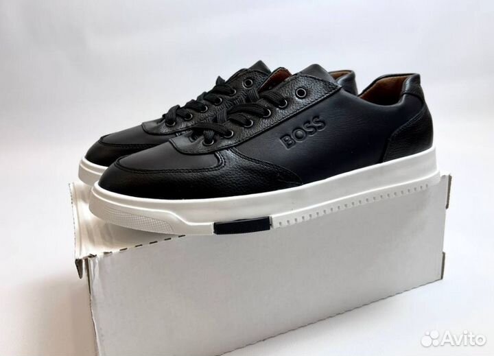 Кроссовки Boss качественные