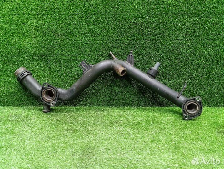 Патрубок Audi A6 C6 4F ccea 2010