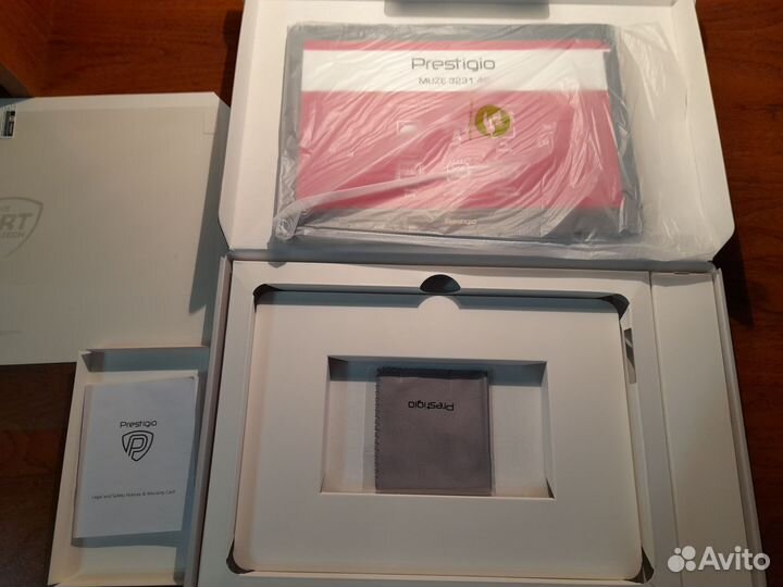 Планшет prestigio muze 3231 4G новый