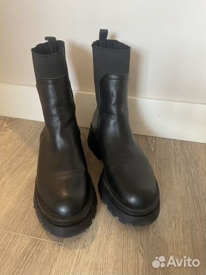 Ботинки stradivarius 39