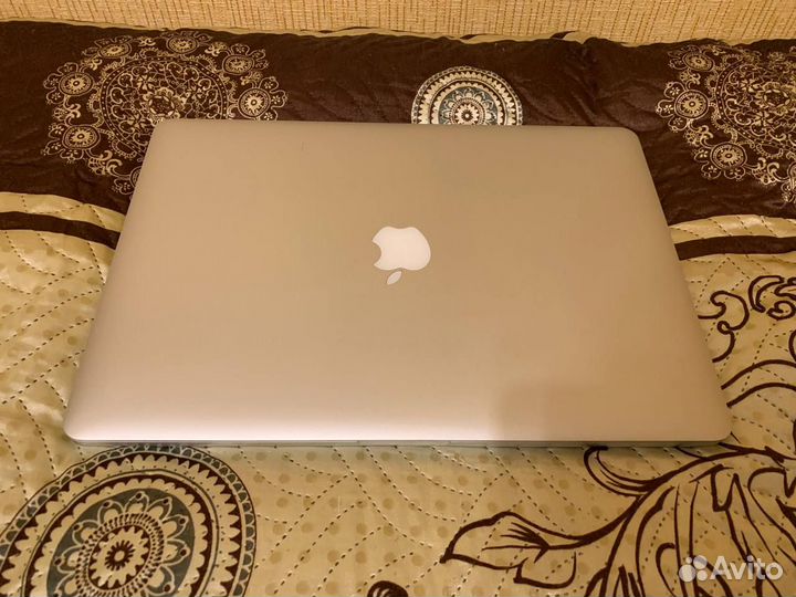 Macbook Pro 15 2015 16/512 Идеальный