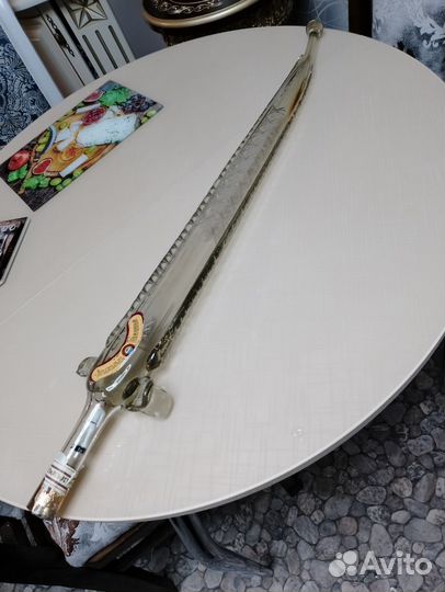 Сувенирная стеклянная бутылка