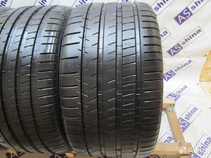 Michelin Pilot Super Sport 285/35 R21 и 325/30 R21 108Y