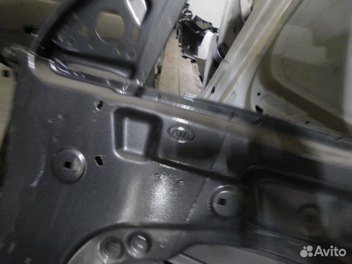 Дверь правая передняя Kia Sorento 2009-2014
