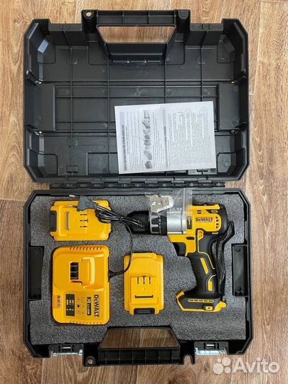 Dewalt аккумулятроная дрель шуроповерт