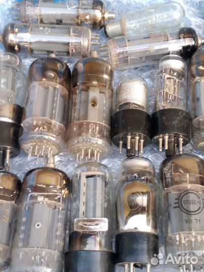 Радиолампа и микросхема