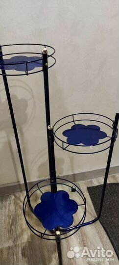 Подставка для цветов напольная металлическая