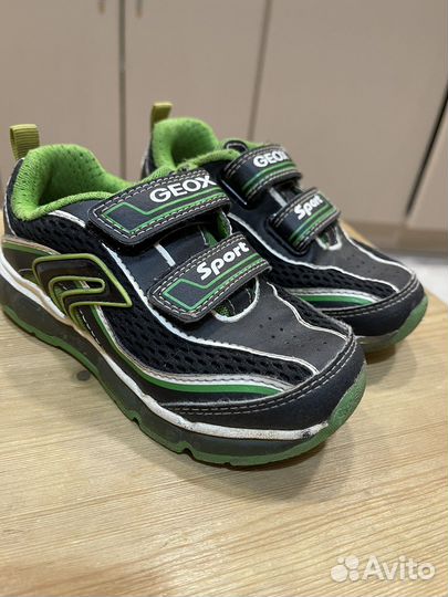 Кроссовки geox 27
