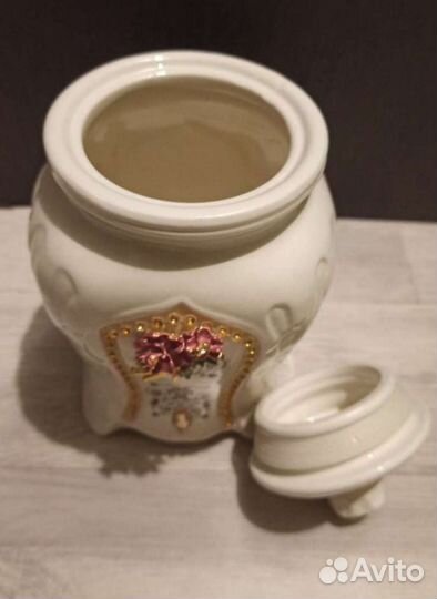 Фарфоровая банка для чая