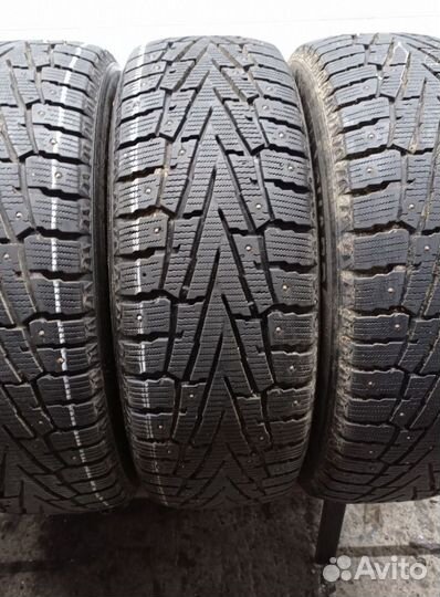Roadstone Winguard WinSpike SUV 235/60 R18 100Z
