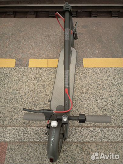 Электросамокат xiaomi оригинал m365 пробег 150км