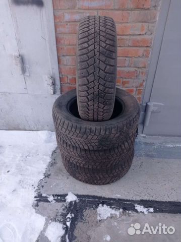 Kumho I'Zen Wis KW19 215/60 R16