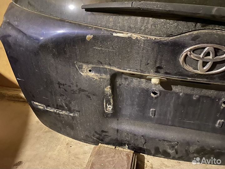 Дверь пятая Toyota corolla fielder 141nze